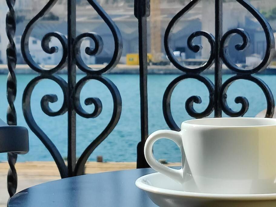 Deck 3 Savynomad Harbour Residences Wow Views Cospicua Eksteriør bilde